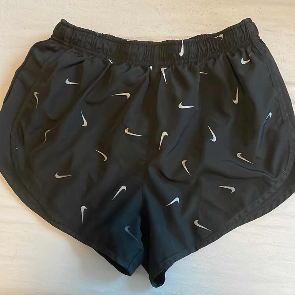 Black Nike tempo shorts
